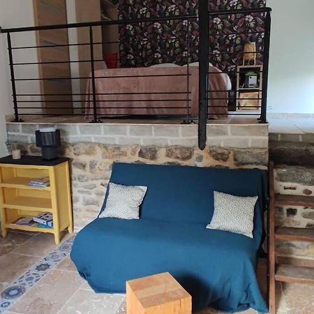 Gite Dans Ancien Moulin Sainte-Helene  Εξωτερικό φωτογραφία