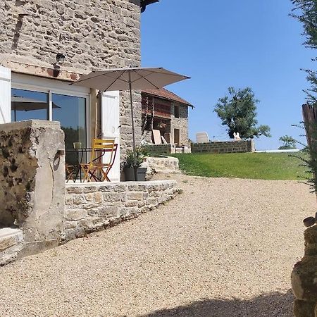 Gite Dans Ancien Moulin Sainte-Helene  Εξωτερικό φωτογραφία