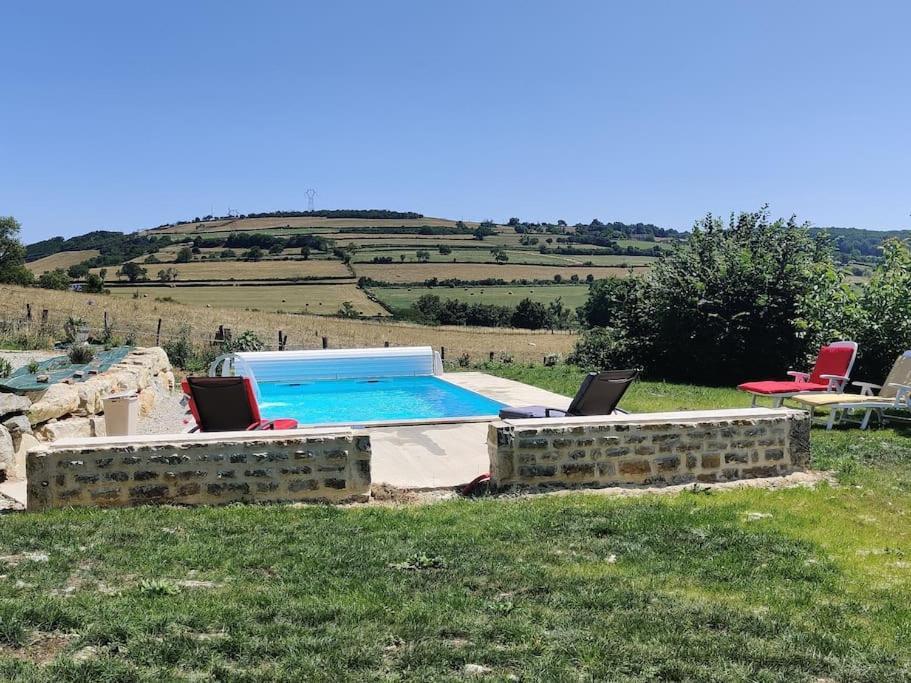 Gite Dans Ancien Moulin Sainte-Helene  Εξωτερικό φωτογραφία