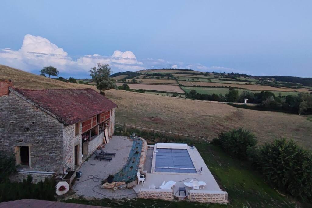 Gite Dans Ancien Moulin Sainte-Helene  Εξωτερικό φωτογραφία